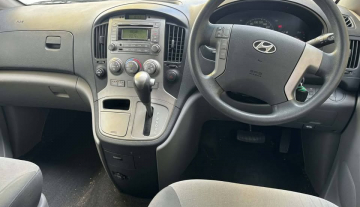 2015 Hyundai Imax finance now 4.jpg